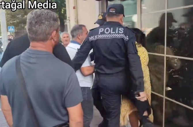 Dilənçilərə qarşı kobudluq edən polislər işdən çıxarıldı - Video + Yenilənib