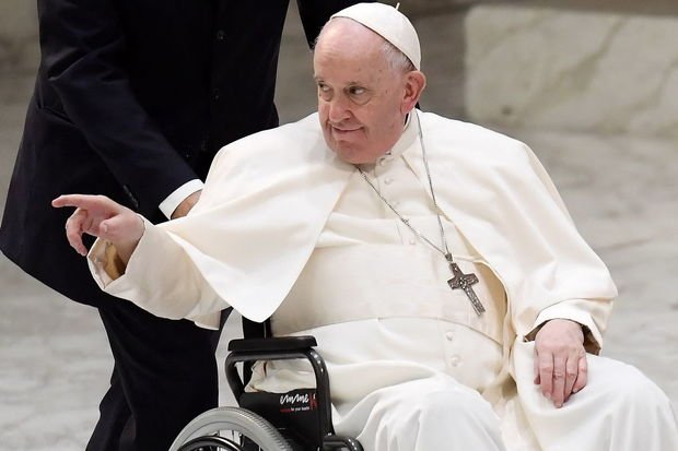 Papa Fransisk xəstəxanadan buraxılıb