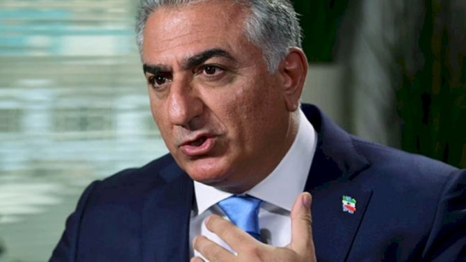 İran şahının oğlu xalqı üsyana çağırdı